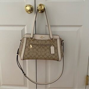 EUC Coach Signature Kailey Carryall (Lt. Khaki/Chalk)